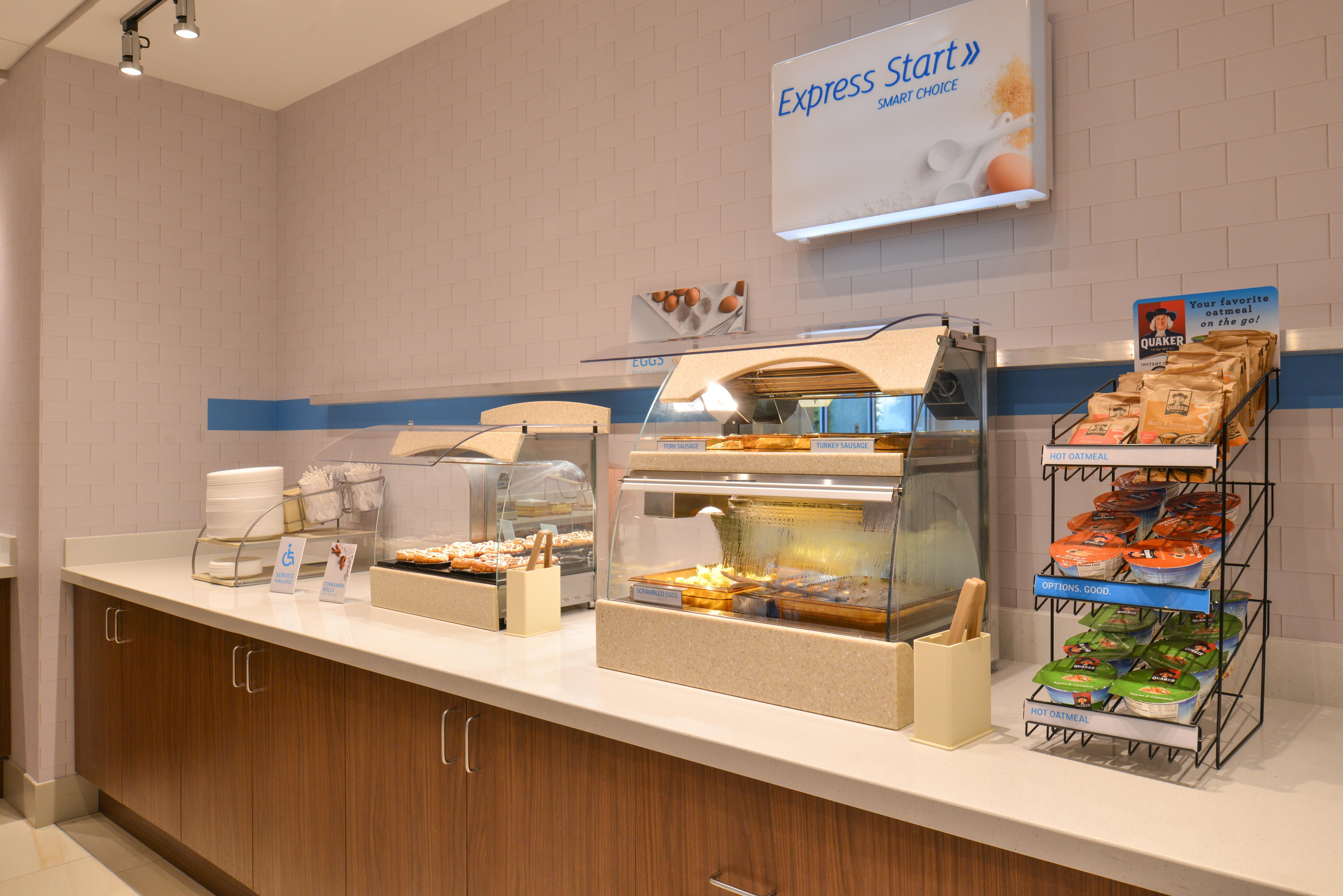 Holiday Inn Express & Suites Omaha Airport By Ihg Carter Lake Esterno foto
