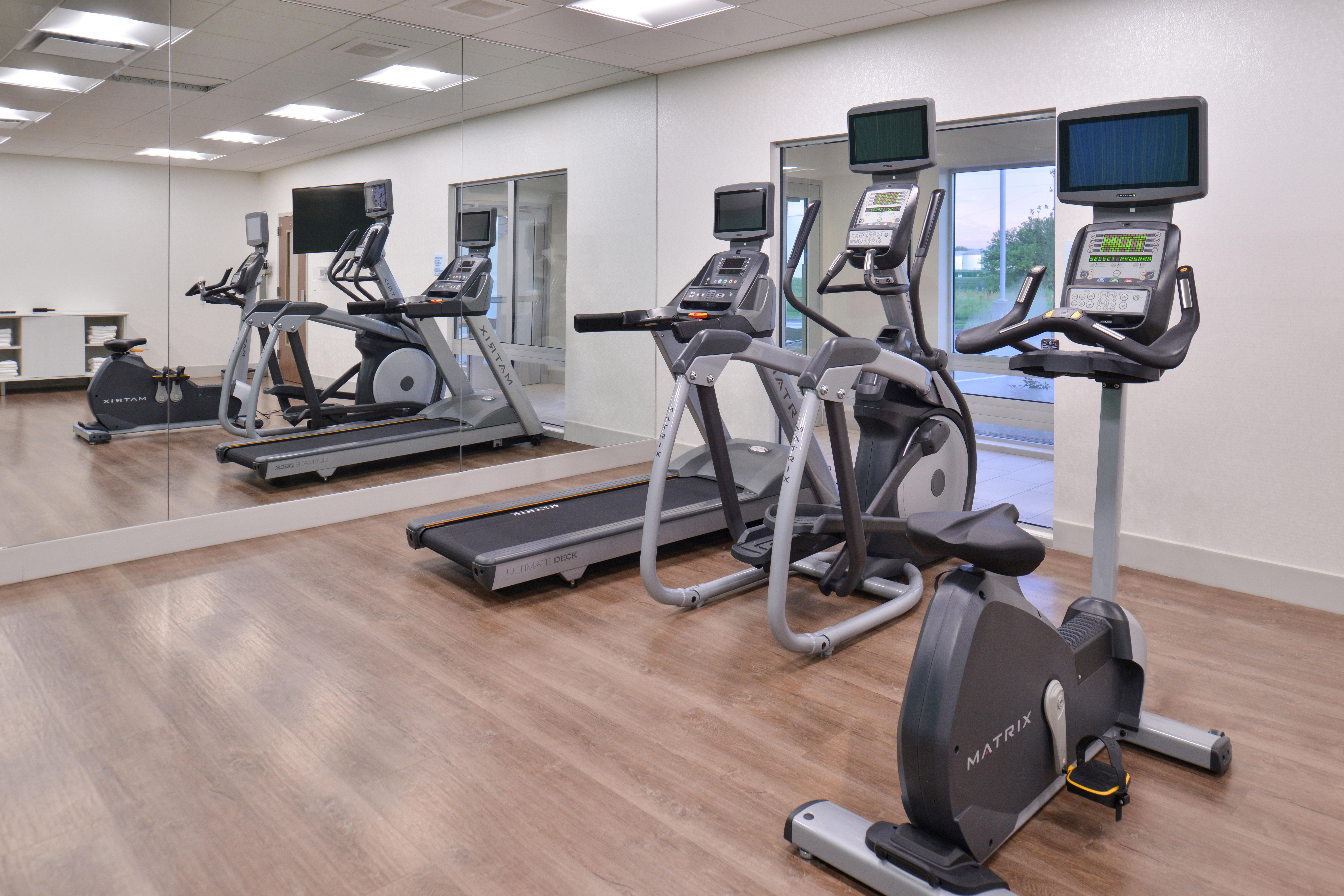 Holiday Inn Express & Suites Omaha Airport By Ihg Carter Lake Esterno foto