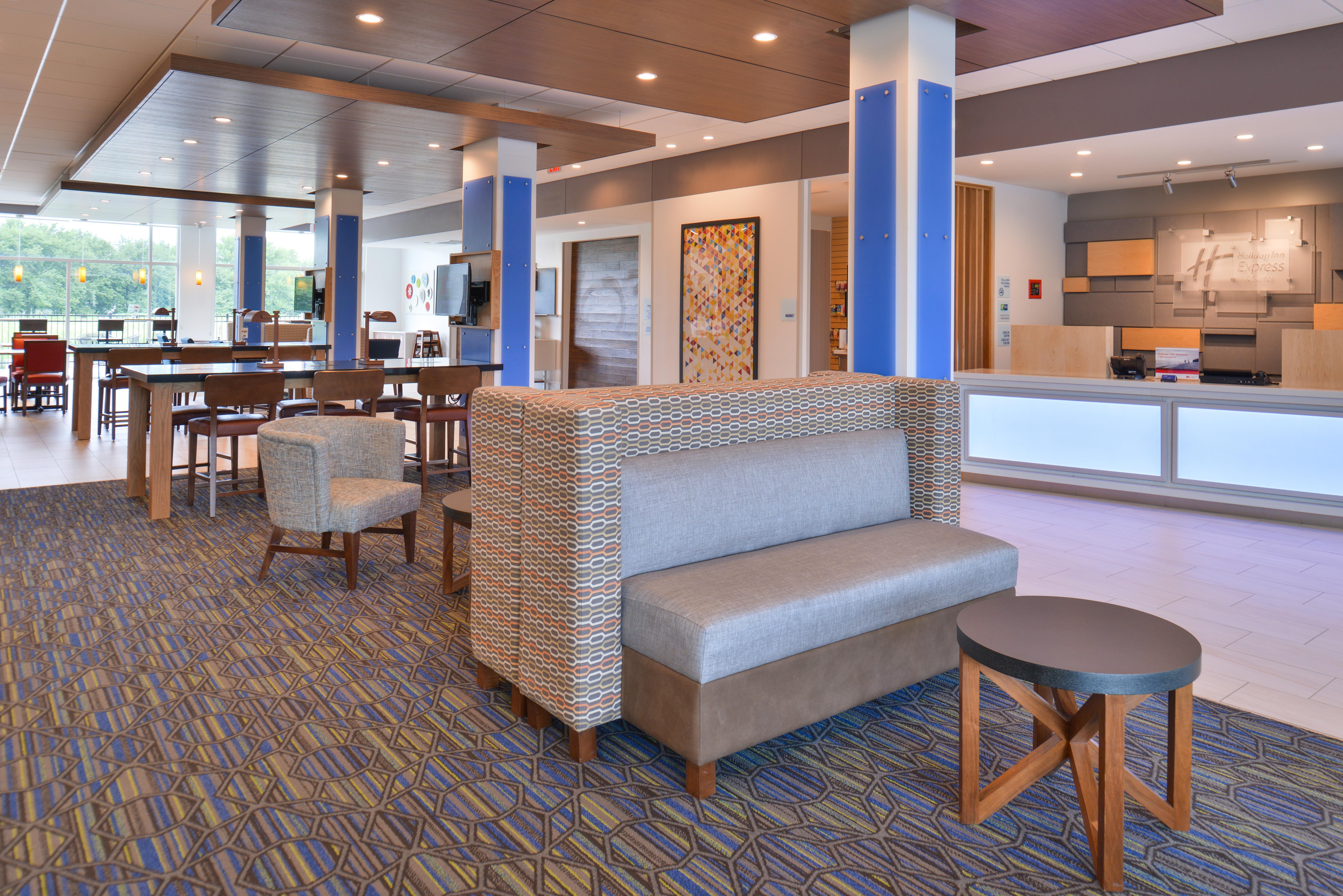 Holiday Inn Express & Suites Omaha Airport By Ihg Carter Lake Esterno foto