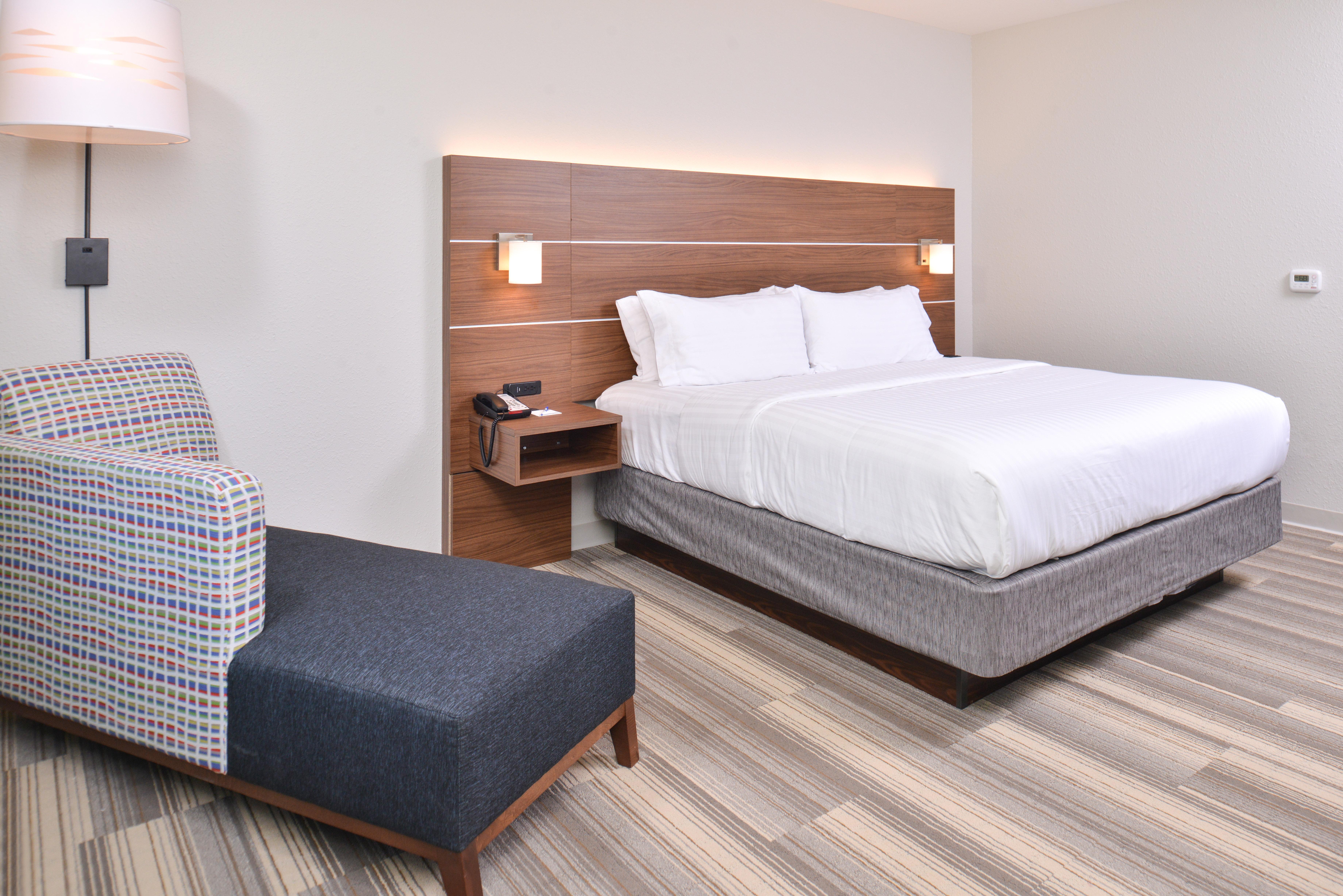 Holiday Inn Express & Suites Omaha Airport By Ihg Carter Lake Esterno foto