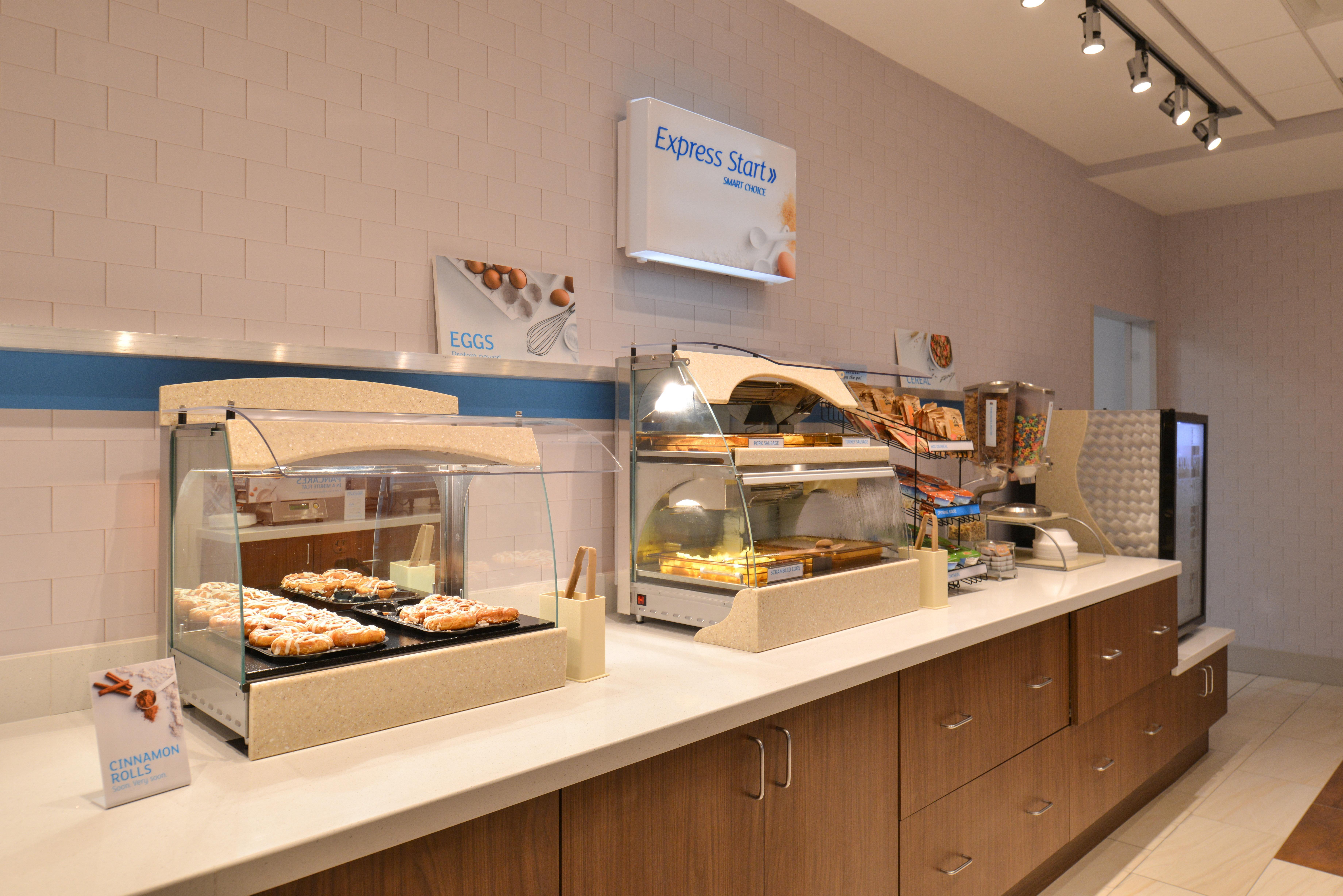 Holiday Inn Express & Suites Omaha Airport By Ihg Carter Lake Esterno foto