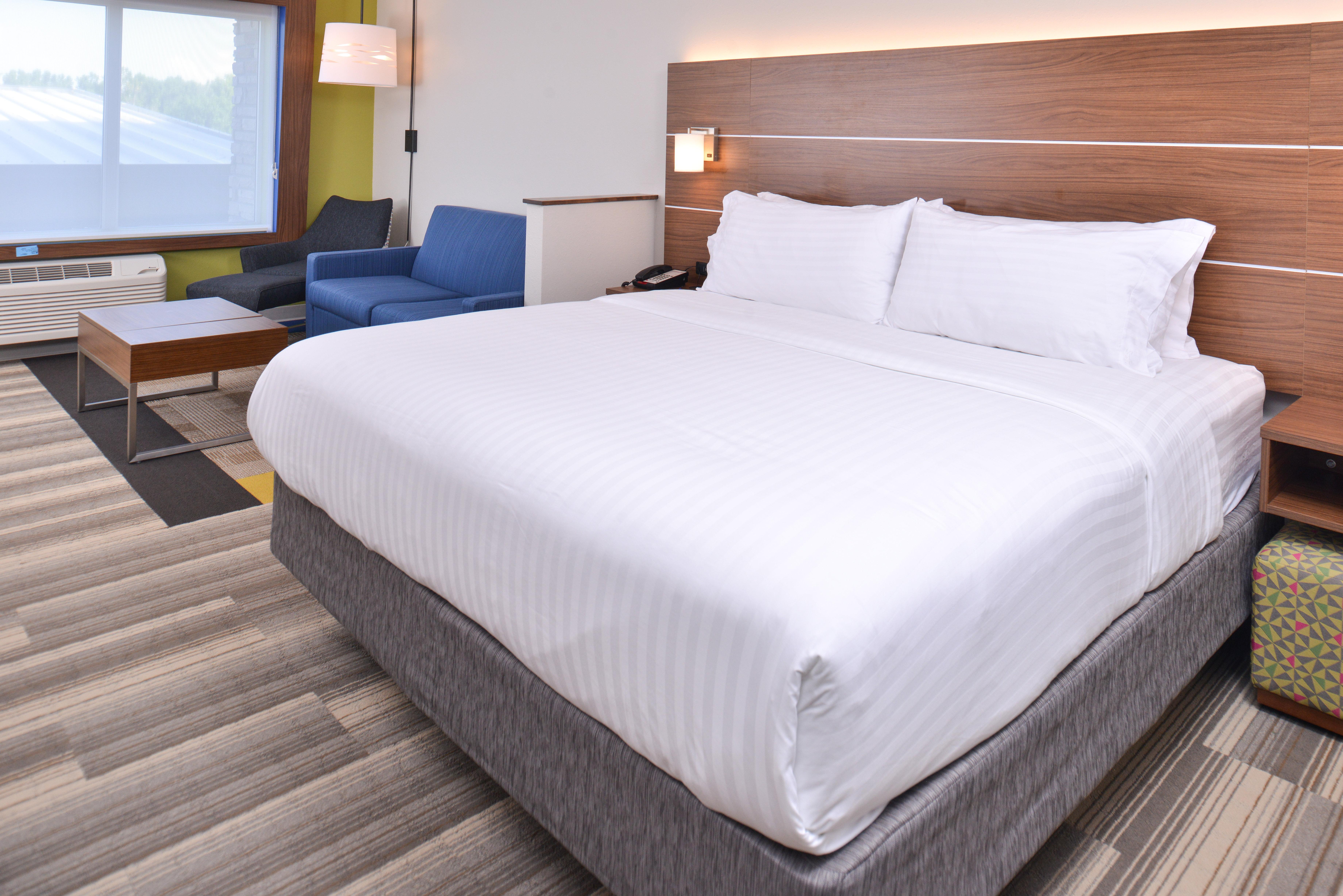 Holiday Inn Express & Suites Omaha Airport By Ihg Carter Lake Esterno foto