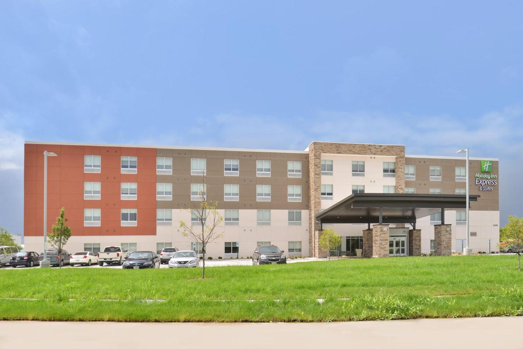 Holiday Inn Express & Suites Omaha Airport By Ihg Carter Lake Esterno foto