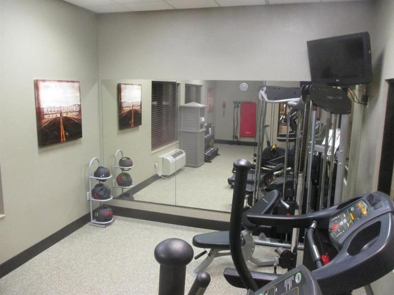 Holiday Inn Express & Suites Omaha Airport By Ihg Carter Lake Esterno foto